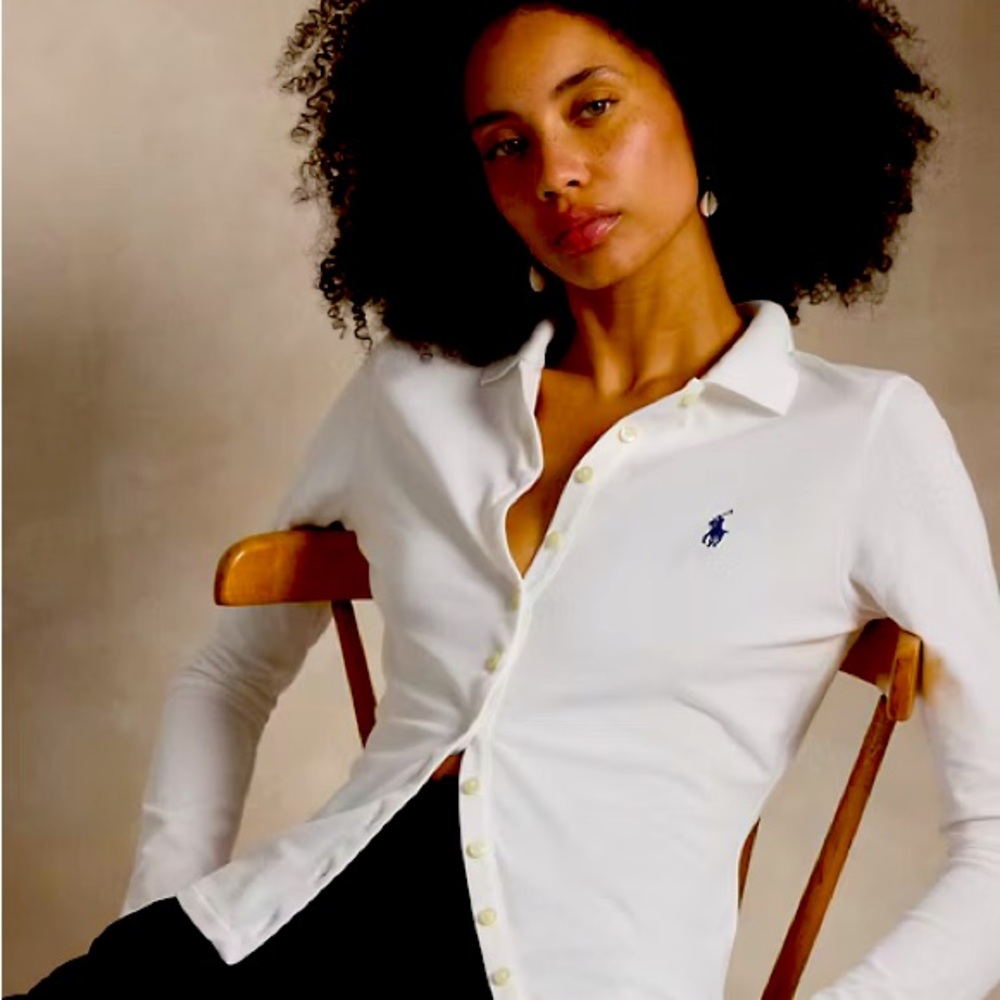 Polo by Ralph Lauren White Casual Button Down Shirt

This is a woman’s shirt